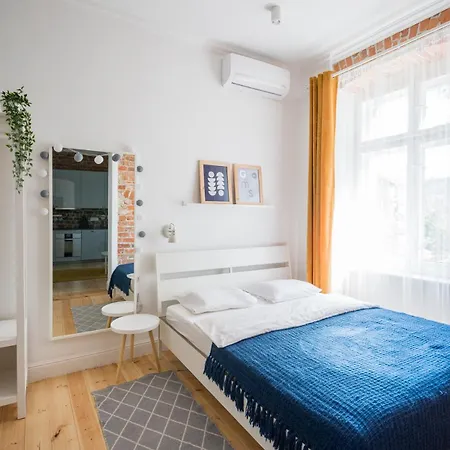 Apartment Comfortable By Market Square With Ac As S4a Wroclaw