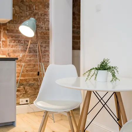 Comfortable By Market Square With Ac As S4a Apartment *